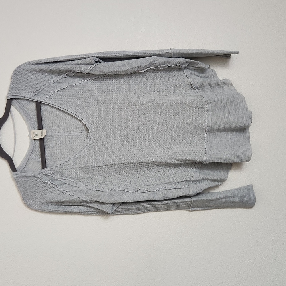We the Free, long sleeve thermal type top,‎ size small